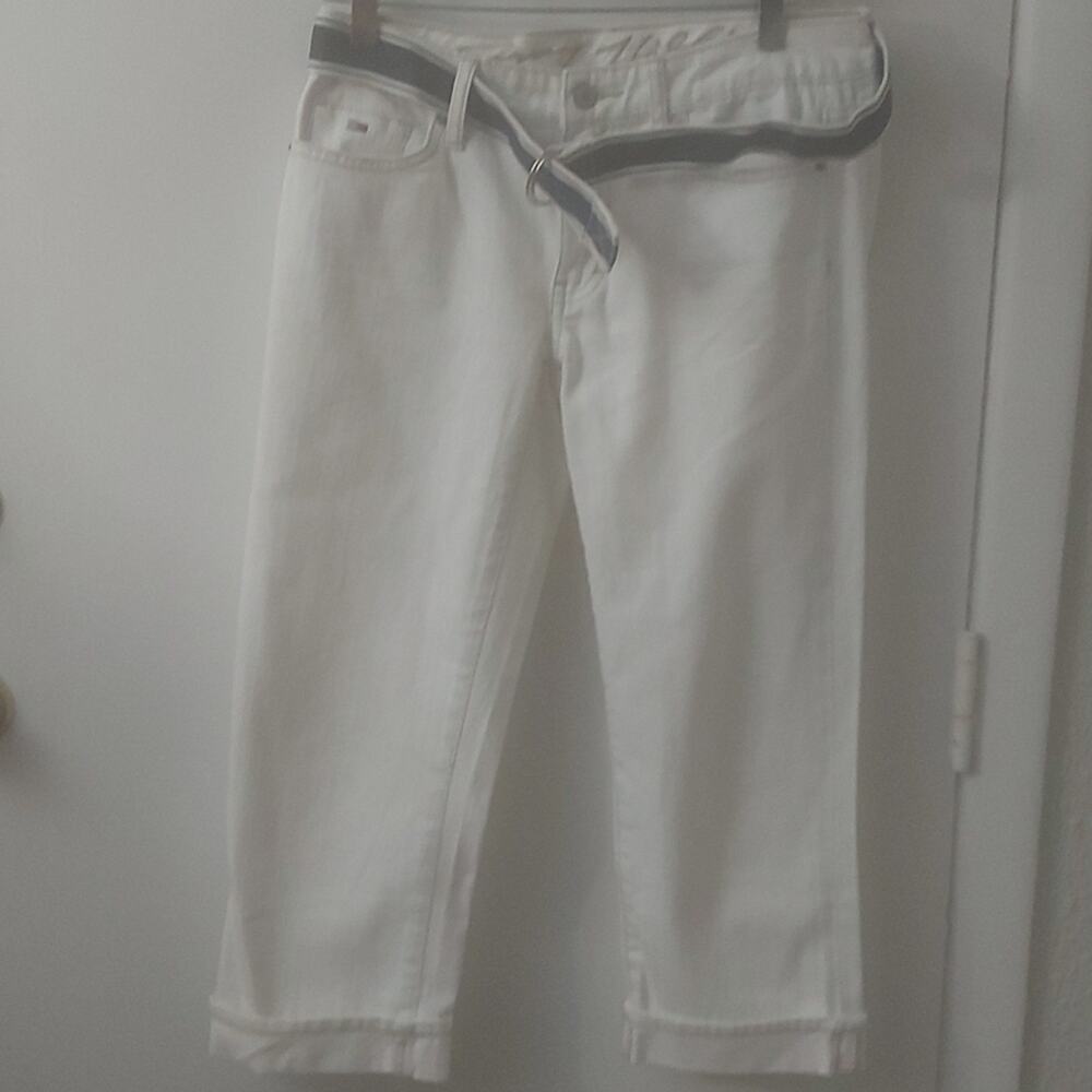 Tommy Hilfiger White Belted Bermuda Cuffed Capri Pants 2 NEW Resortwear Classic